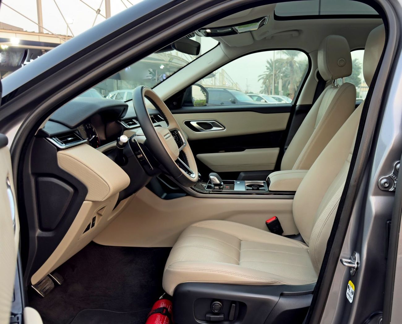 لاند روفر رينج روفر فيلار P250 R-Dynamic HSE 2.0L