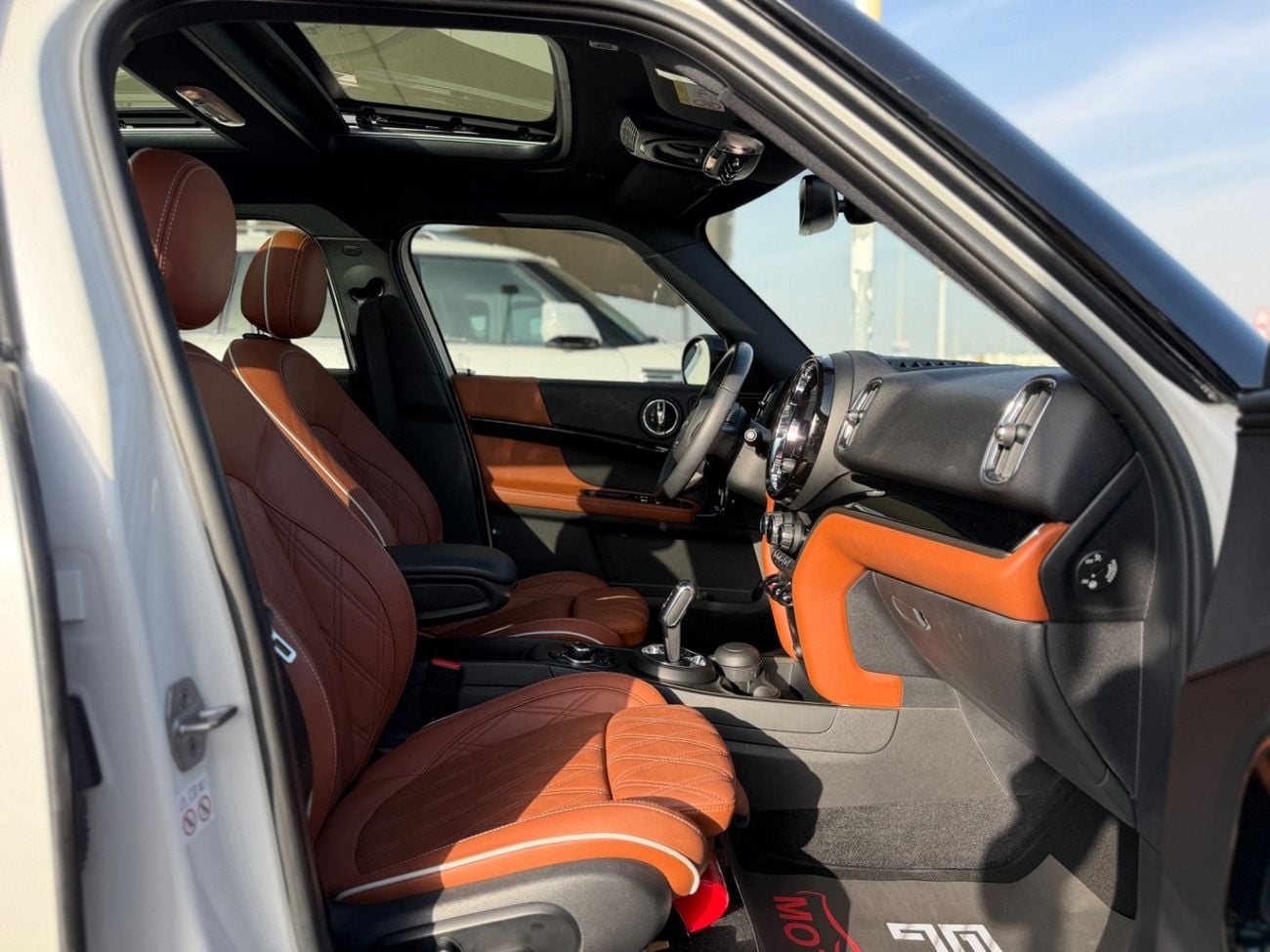 Mini Cooper Countryman Mini Cooper Country / 2022 / 32,000KM / GCC / Under Warranty