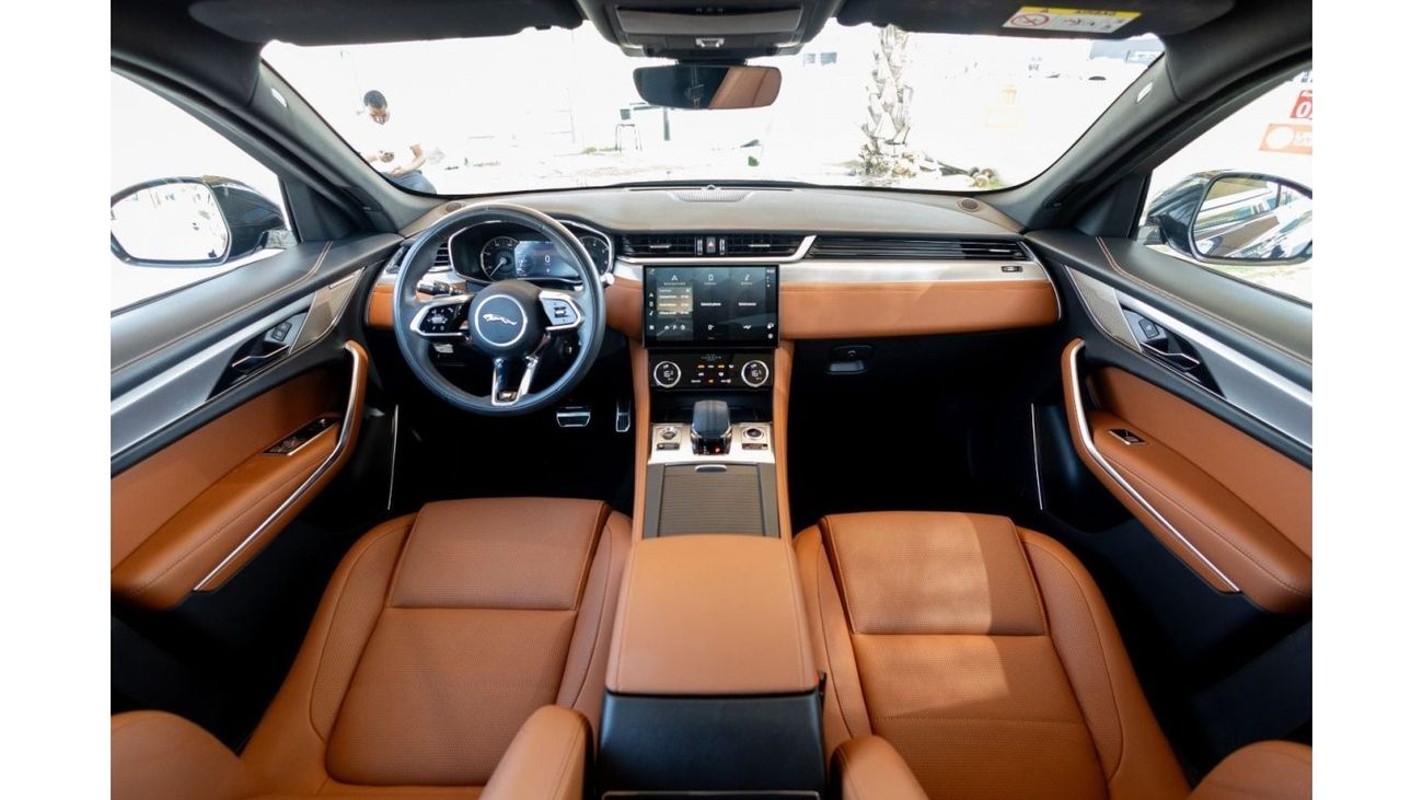 جاكوار F بيس Jaguar F-Pace R-Dynamic SE P250 2022 GCC under Agency Warranty and Service Contract with Flexible Do