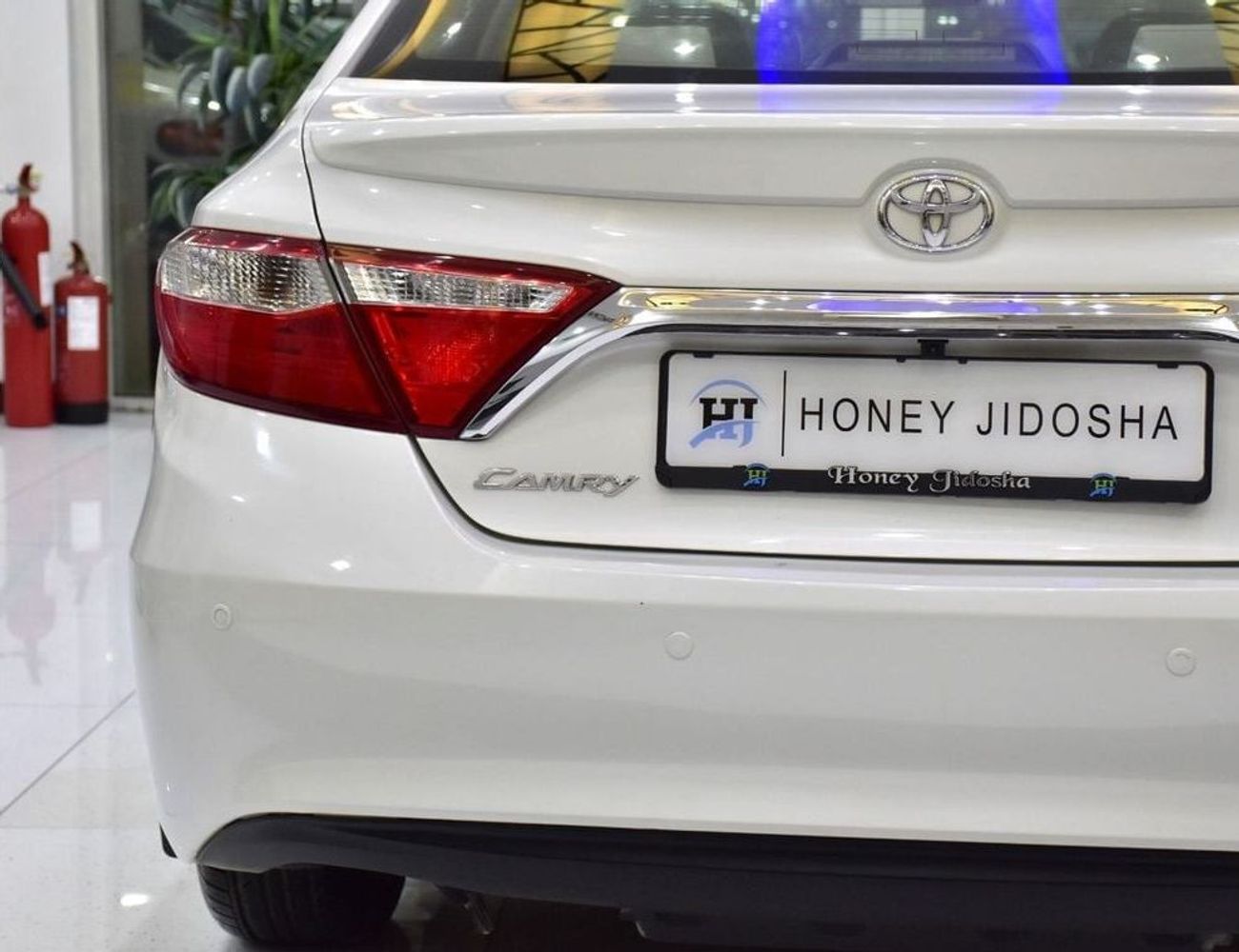 تويوتا كامري EXCELLENT DEAL for our Toyota Camry S ( 2016 Model ) in White Color GCC Specs