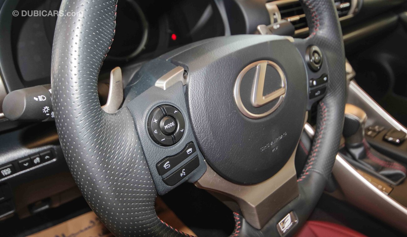 Lexus IS350