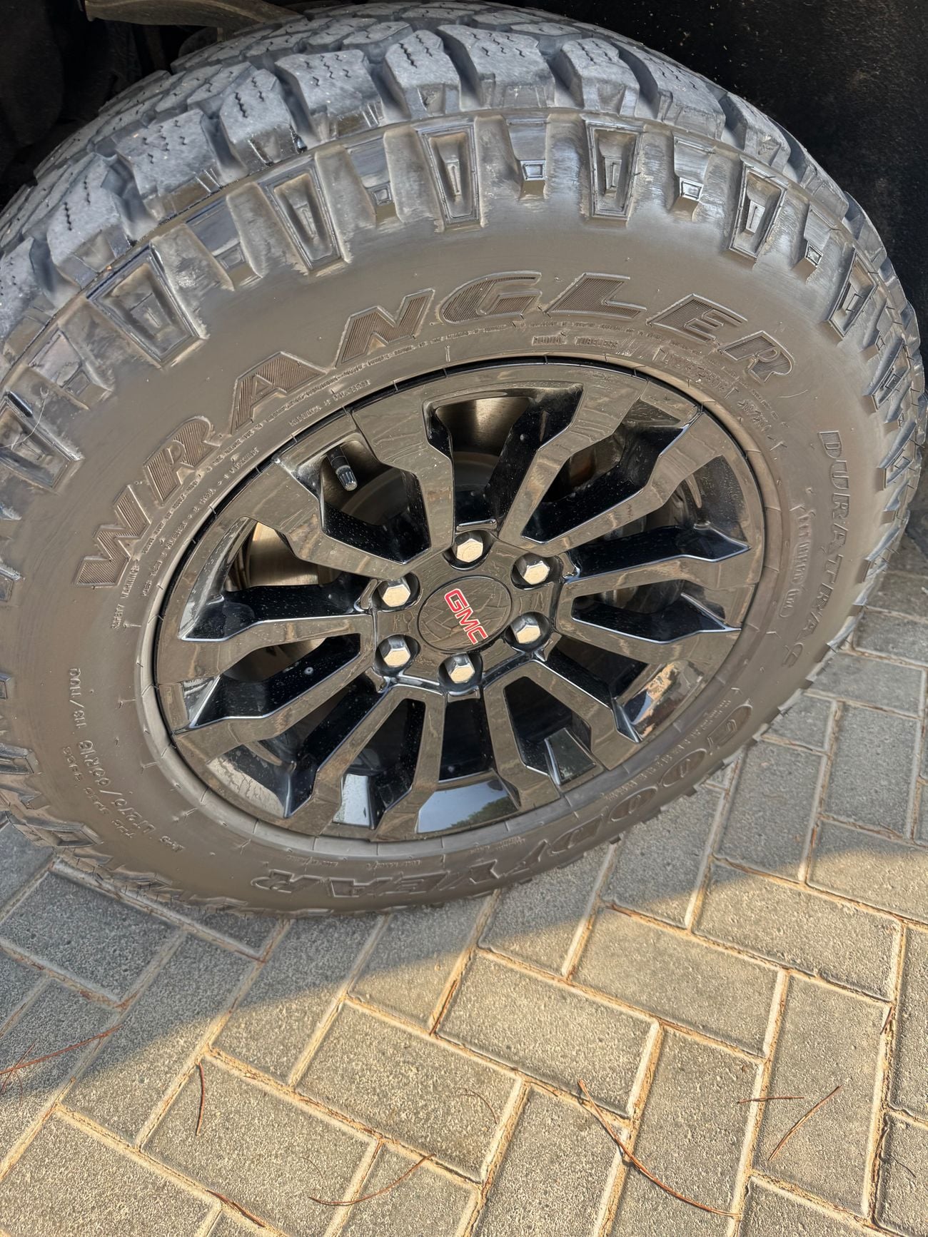 جي أم سي سييرا 6.2l V8 AT4x Crew Cab