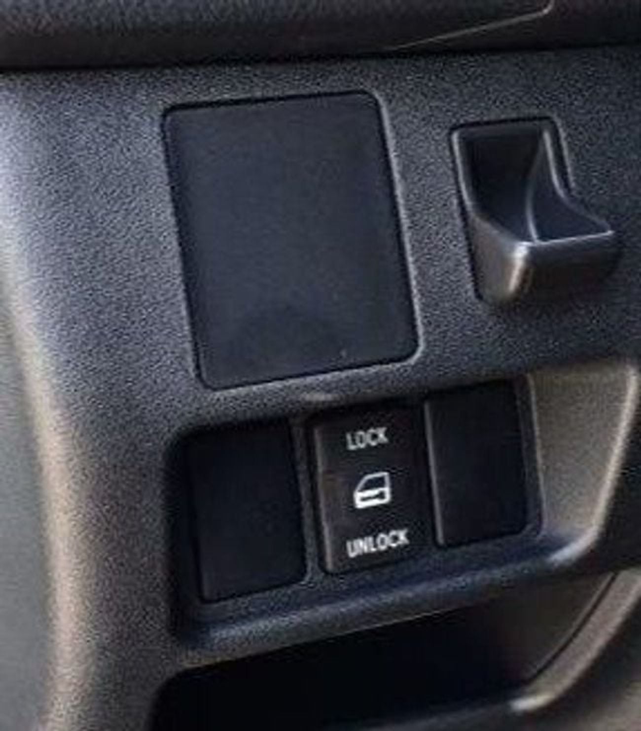 تويوتا هاياس GL toyota hiace cargo MT petrol brand new 2025