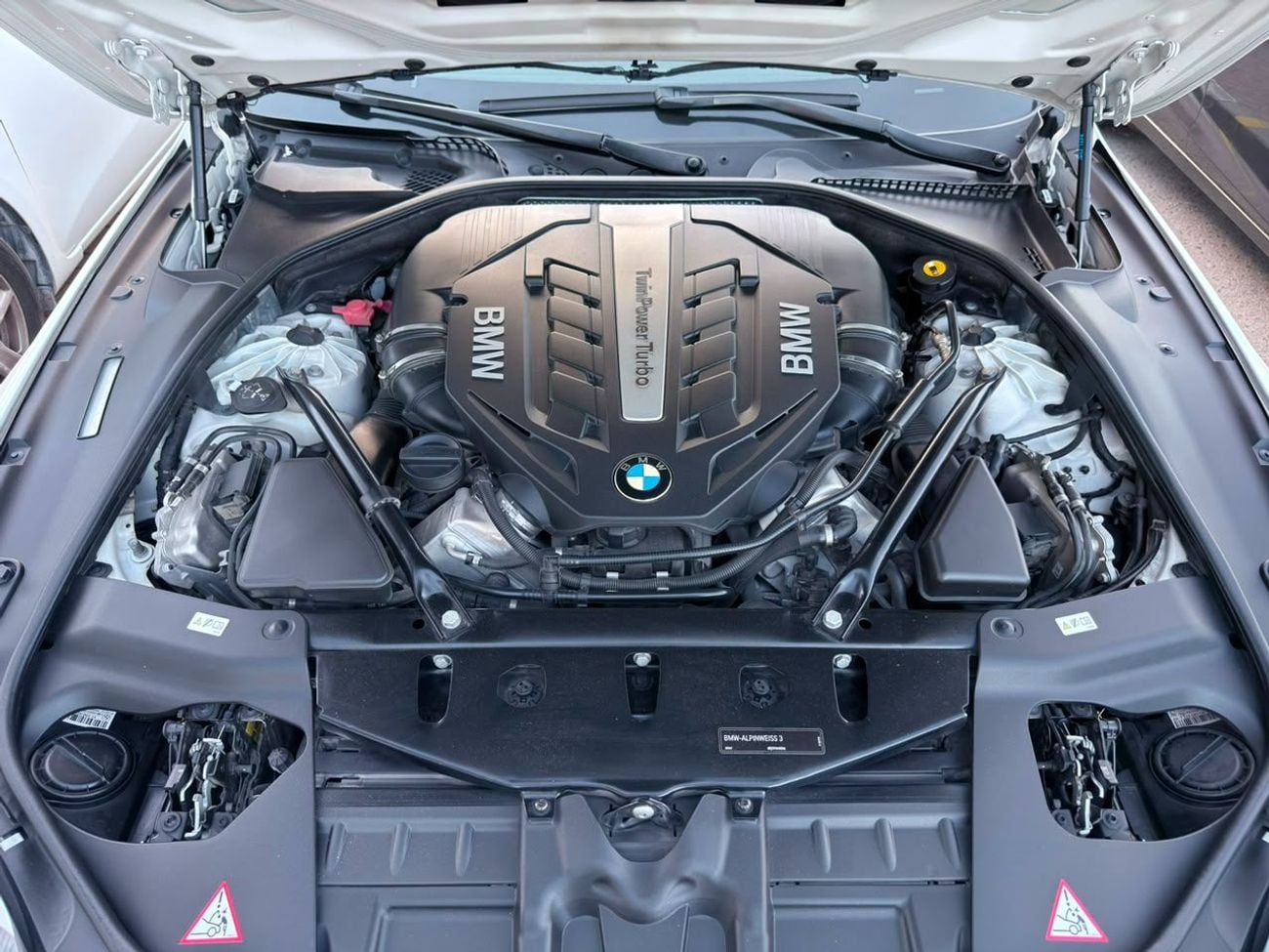 BMW 650i M SPORT BMW 650I - Perfect Condition - Low Mileage