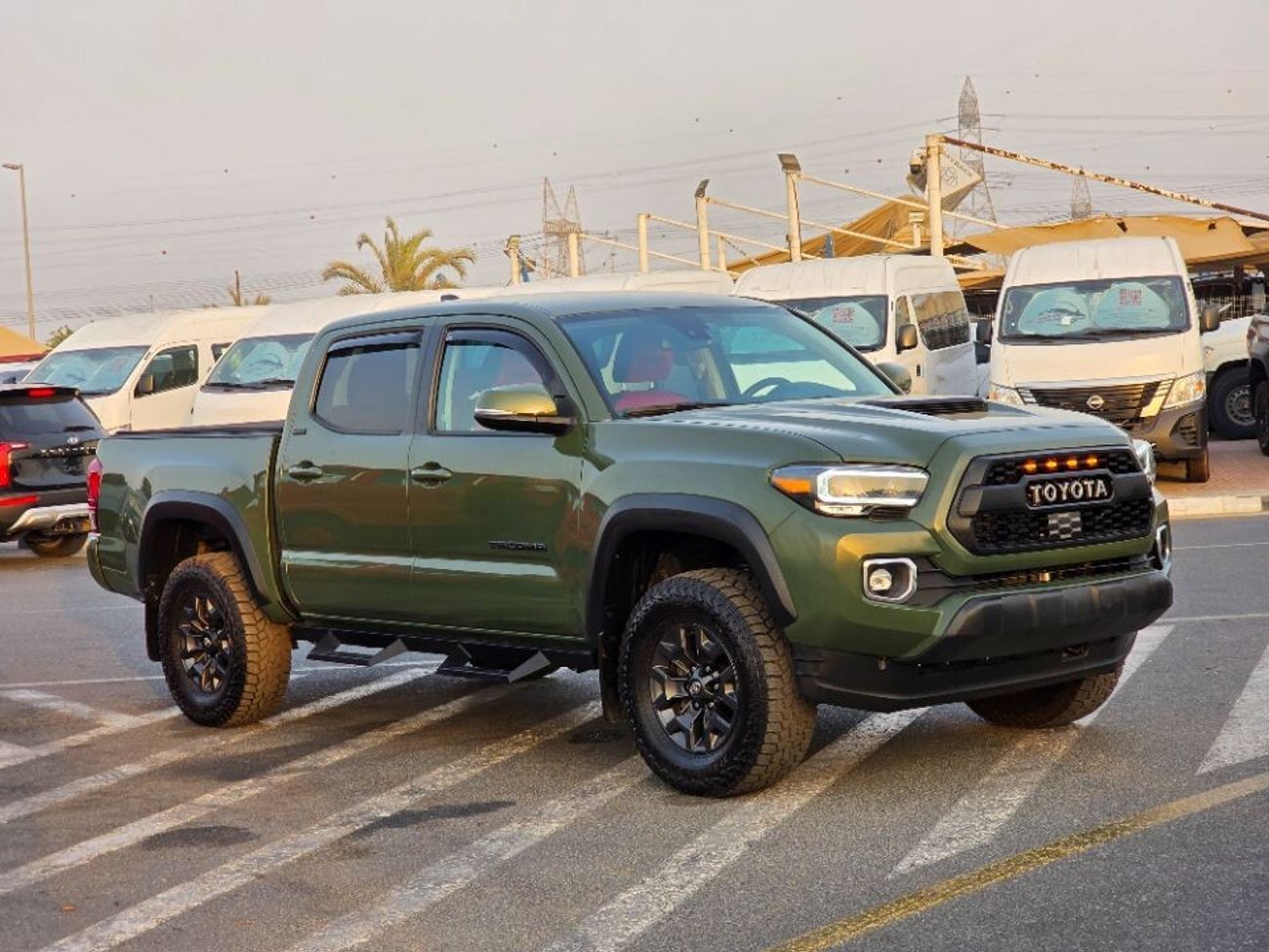 Toyota Tacoma 2021 Model 4x4 , leather seats with spacial off Road kits