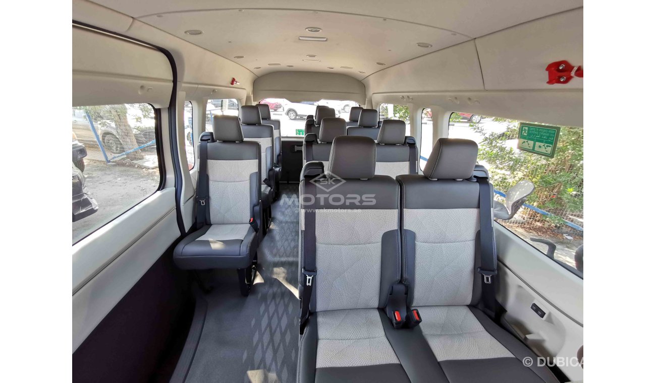 Toyota Hiace 2.8L, DIESEL, 16" TYRE, REAR CAMERA, LEATHER SEATS, (CODE # THHR21)
