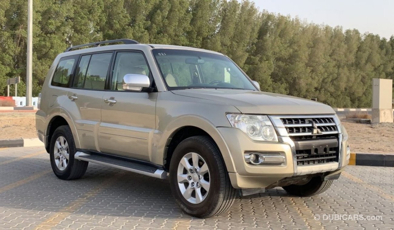 ميتسوبيشي باجيرو Mitsubishi Pajero 2017 V6 GLS Ref# 521