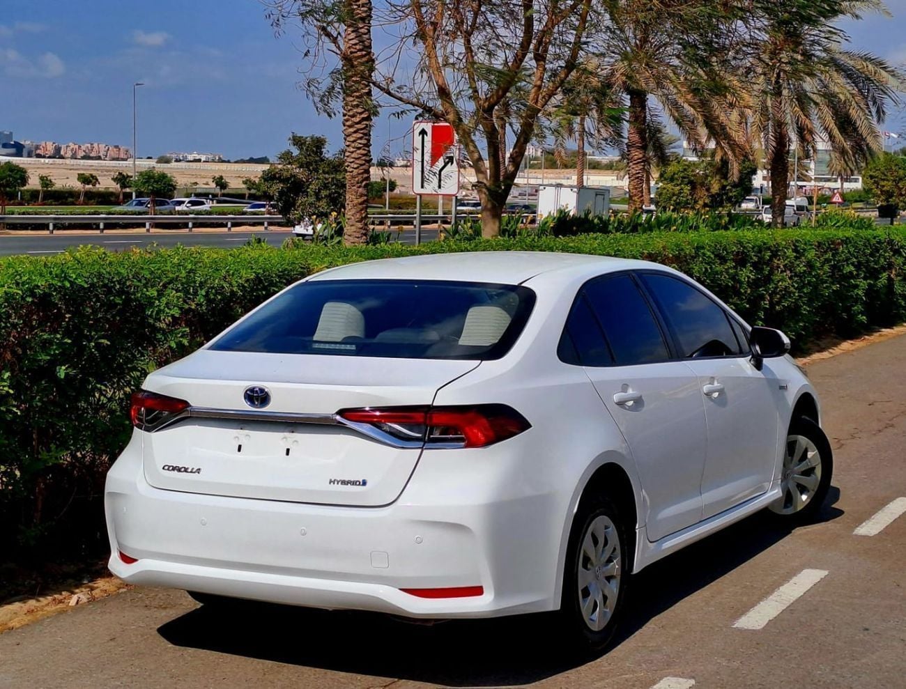 تويوتا كورولا 1.8L XLI Hybrid
