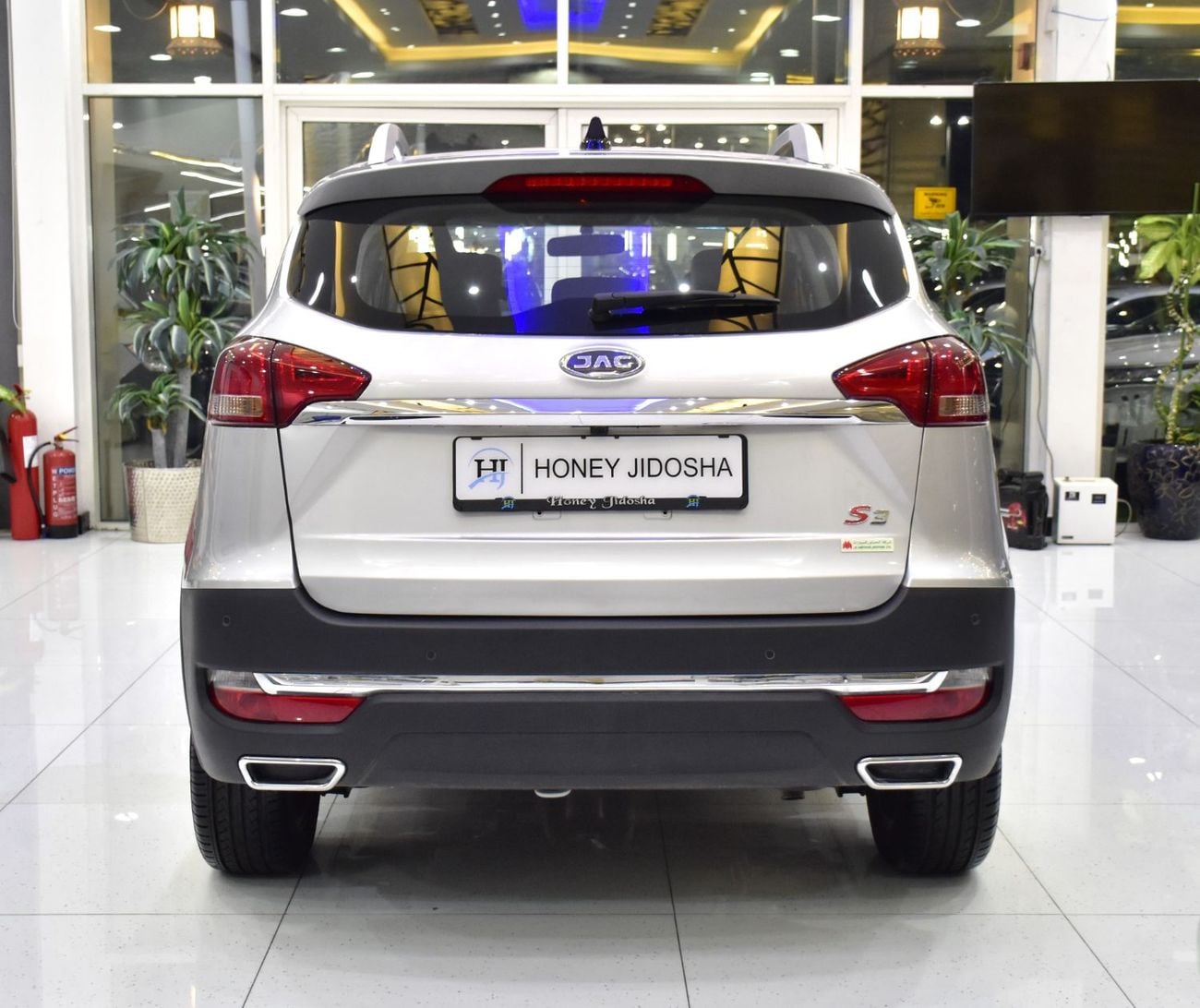جاك S3 STANDARD عرض ممتاز لسيارة جاكوار S3 (موديل 2019) باللون الفضي بمواصفات خليجية