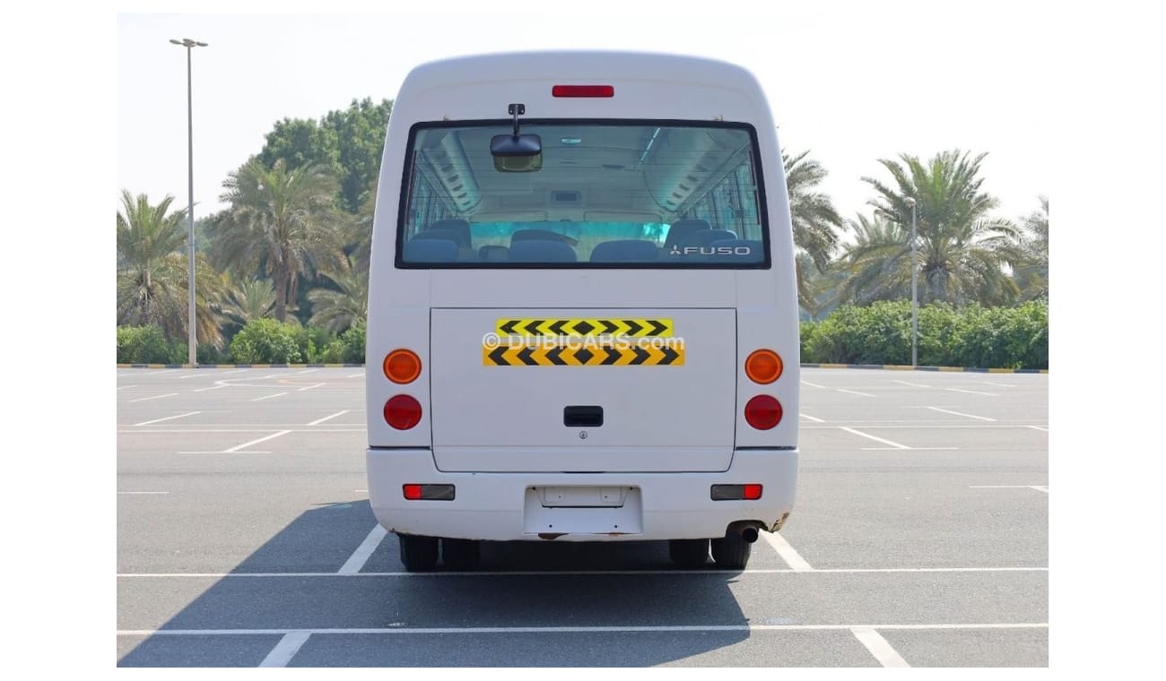 ميتسوبيشي روزا Bus | 26-Seater | Diesel | Excellent Condition | GCC