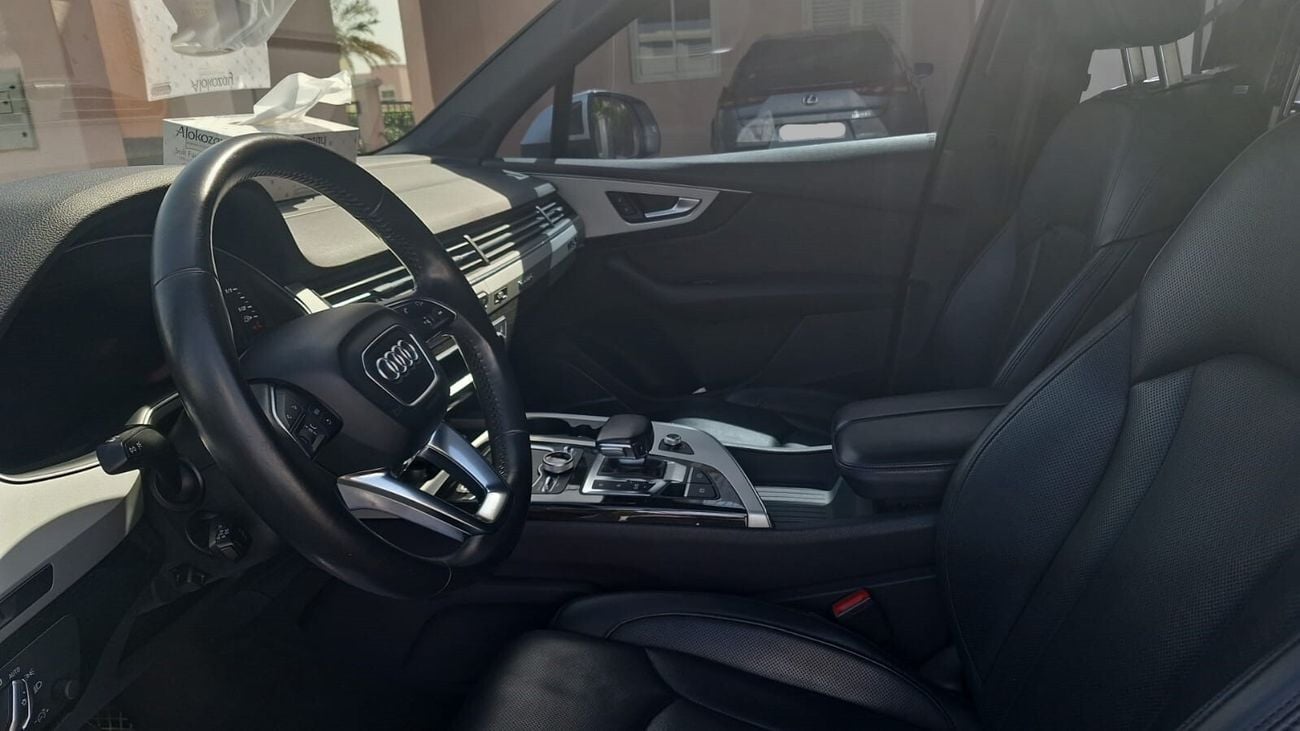 أودي Q7 45 TFSI quattro Luxury Plus Launch Edition 3.0L