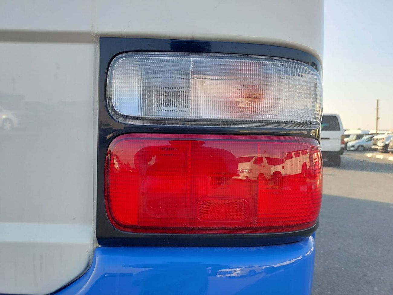 تويوتا كوستر TOYOTA COASTER BUS RHD 2011 MODEL 4.0 L DIESEL AUTOMATIC(PM02142)