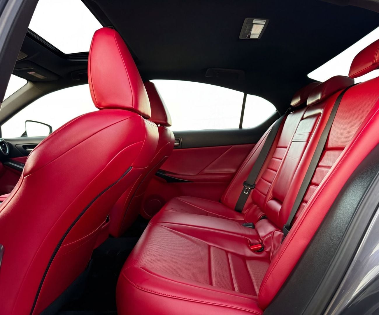 لكزس IS 350 F SPORT PLATINUM
