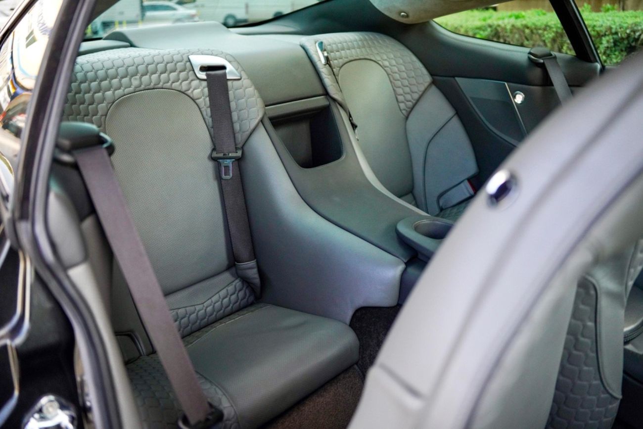 Aston Martin Vanquish Aston Martin Vanquish Carbon Black