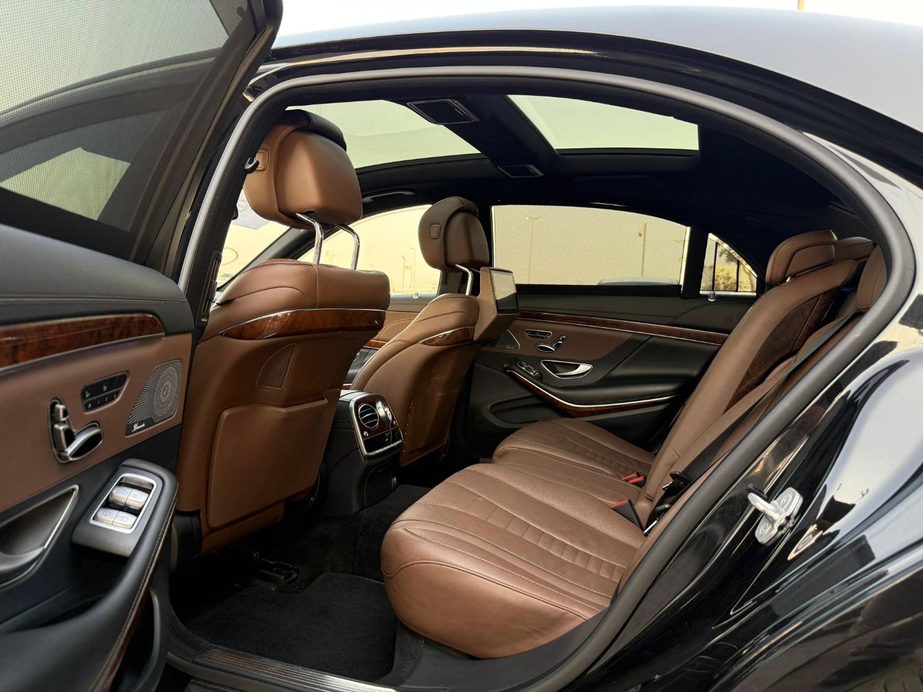 مرسيدس بنز S 550