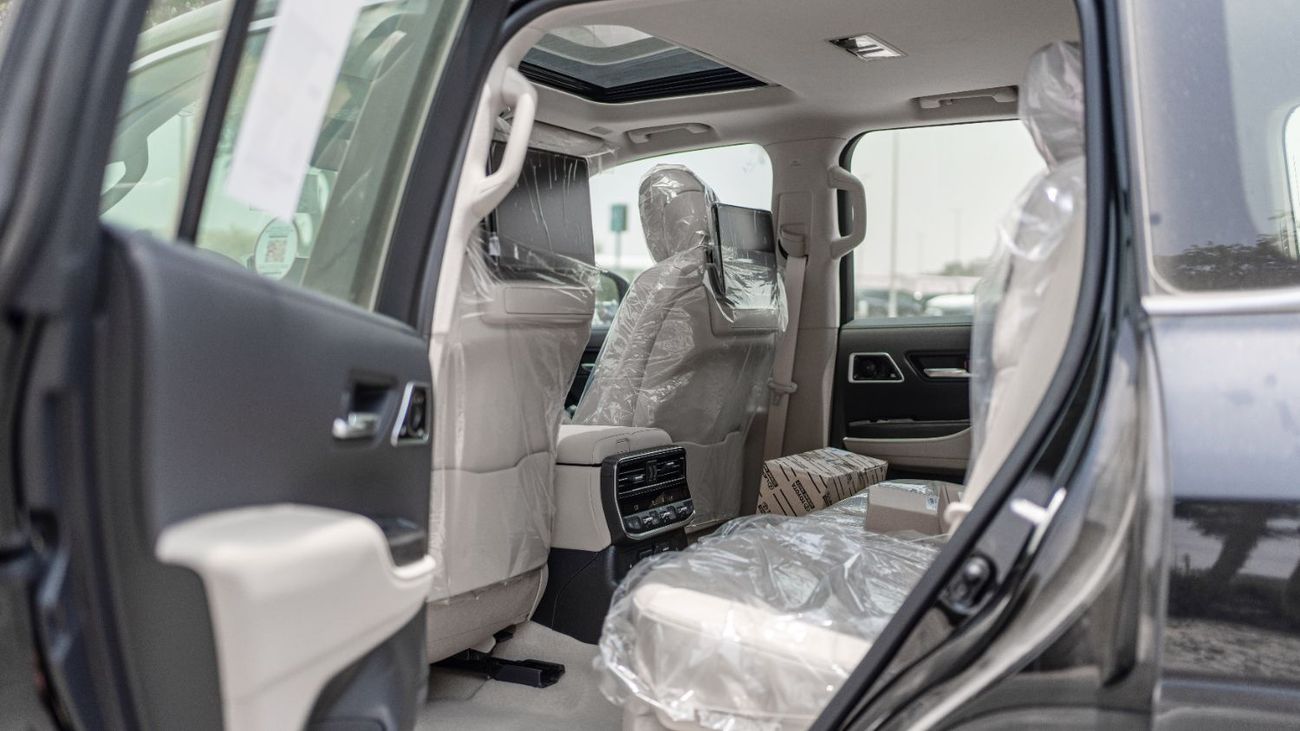 تويوتا لاند كروزر 2026 Toyota Land Cruiser 300 VXR 3.5L AT Hybrid (Black-Beige)