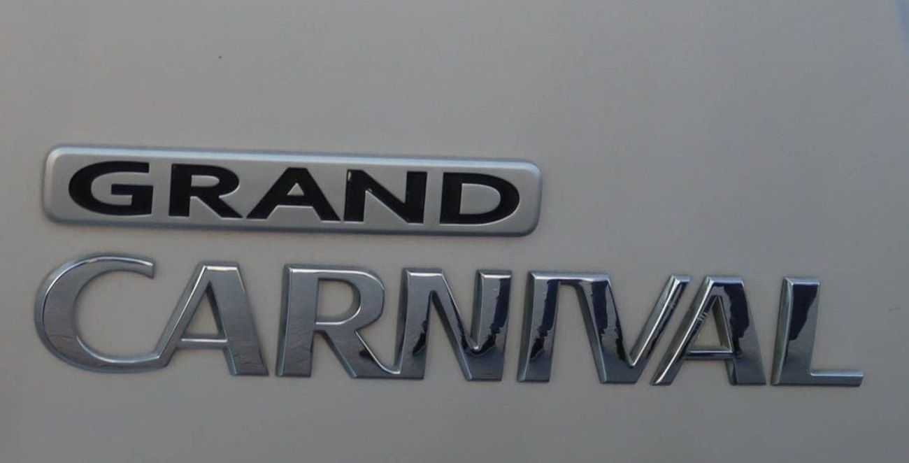 Kia Carnival EX 3.3L kia carnival 2019 GCC accident free in excellent condition 1025 p.m