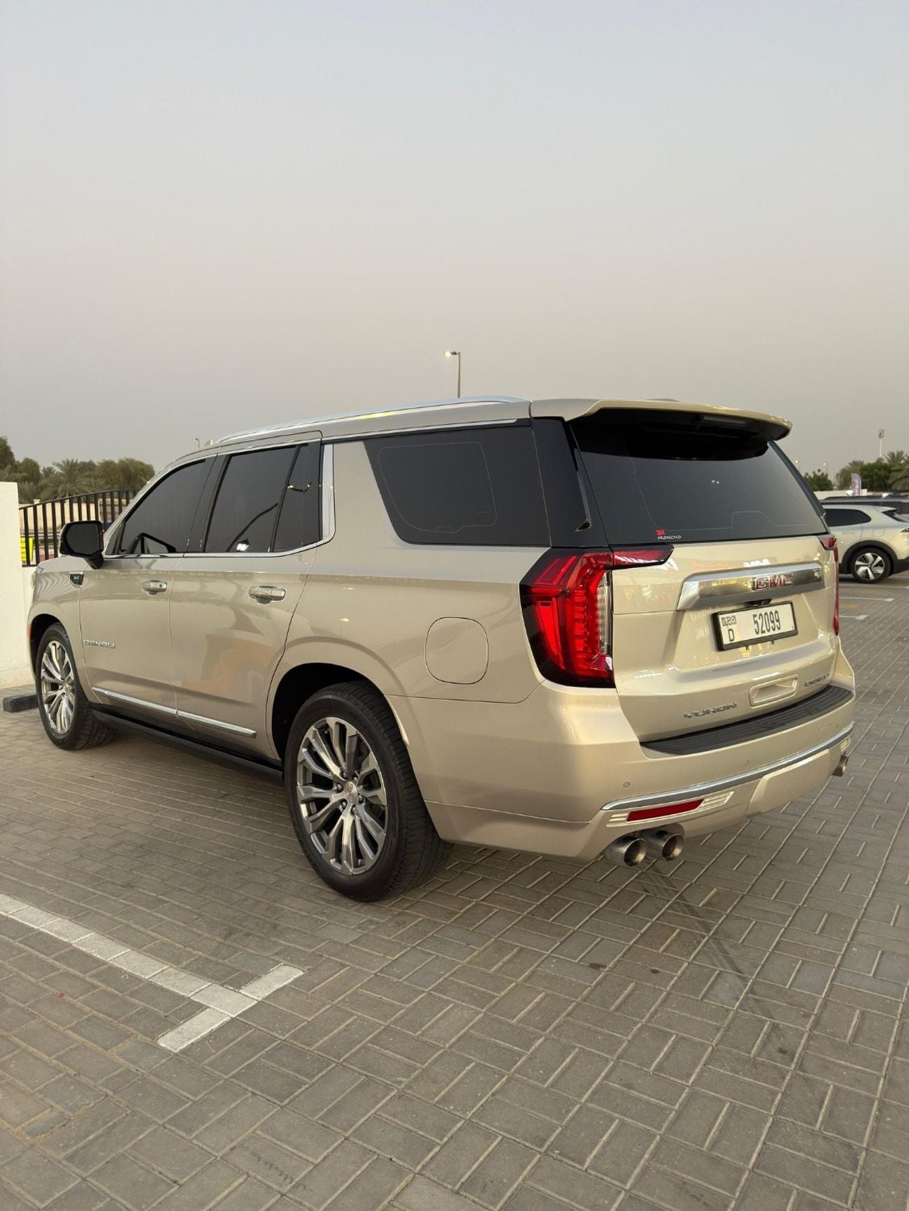 GMC Yukon DENALI