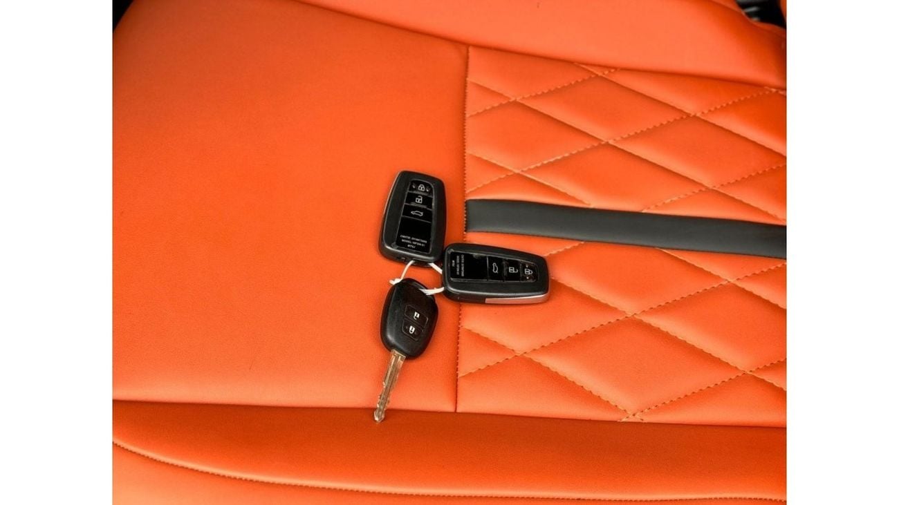 Toyota Prado HEAVY MODIFICATION | PREMIUM ROOF RACK WITH LADDER | 3.0L DIESEL | LHD | 2020