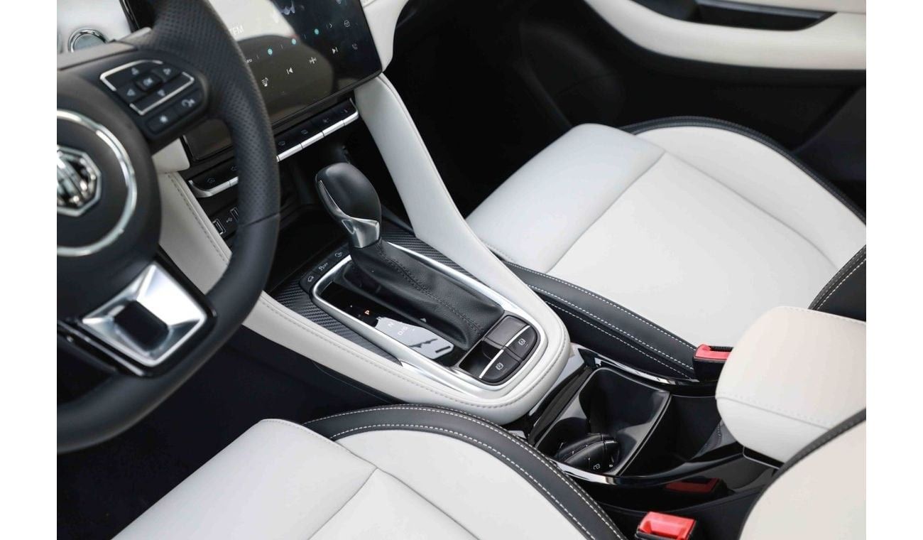 أم جي ZS 2025 MG ZS LUXURY 1.5 - BLACK inside BEIGE | Export Price