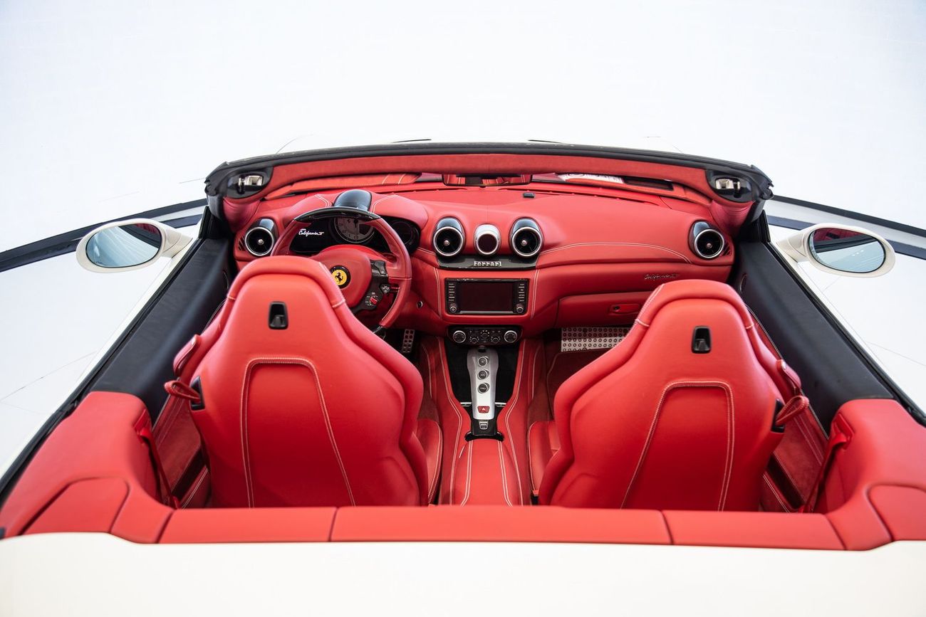 فيراري كاليفورنيا T Std 3.9L (553 HP)