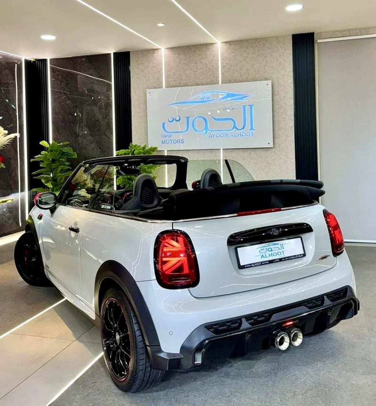 Mini Cooper John Cooper Works 1.6L CONVERTIBLE JCW || STYLISH II AWESOME COLOR I| EXCEPTIONAL PERFORMANCE
