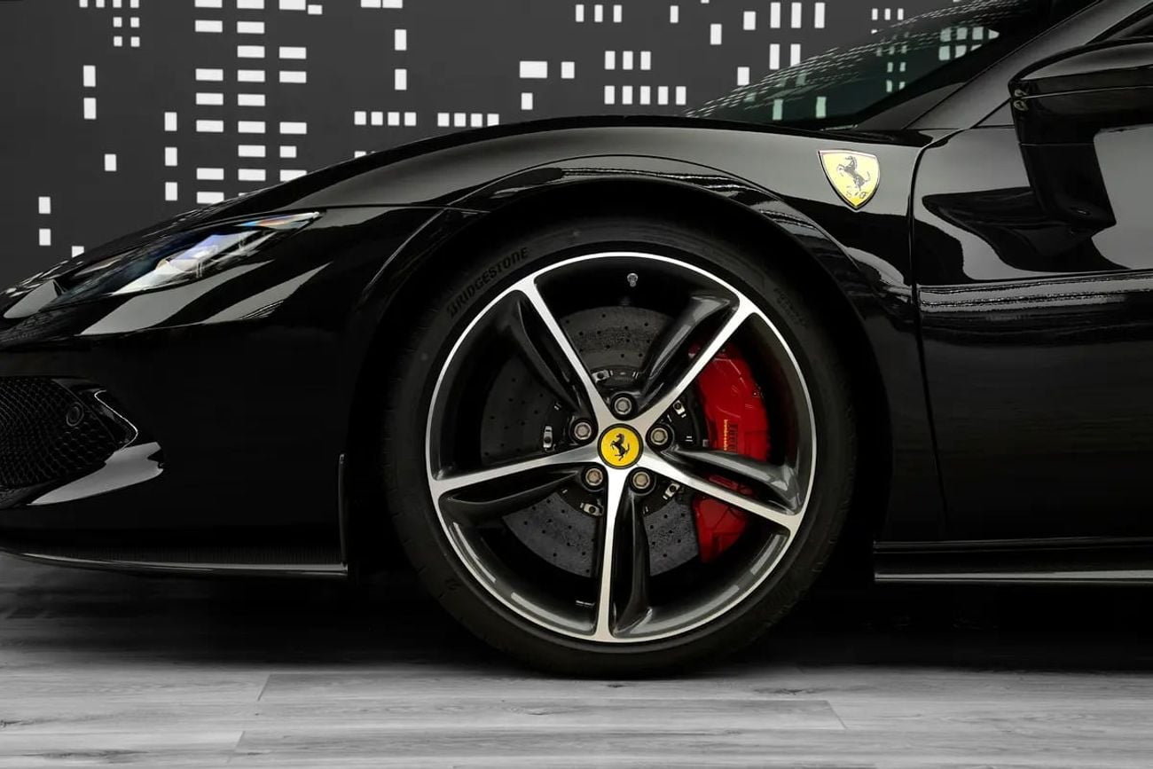 فيراري 296 GTB GTS
