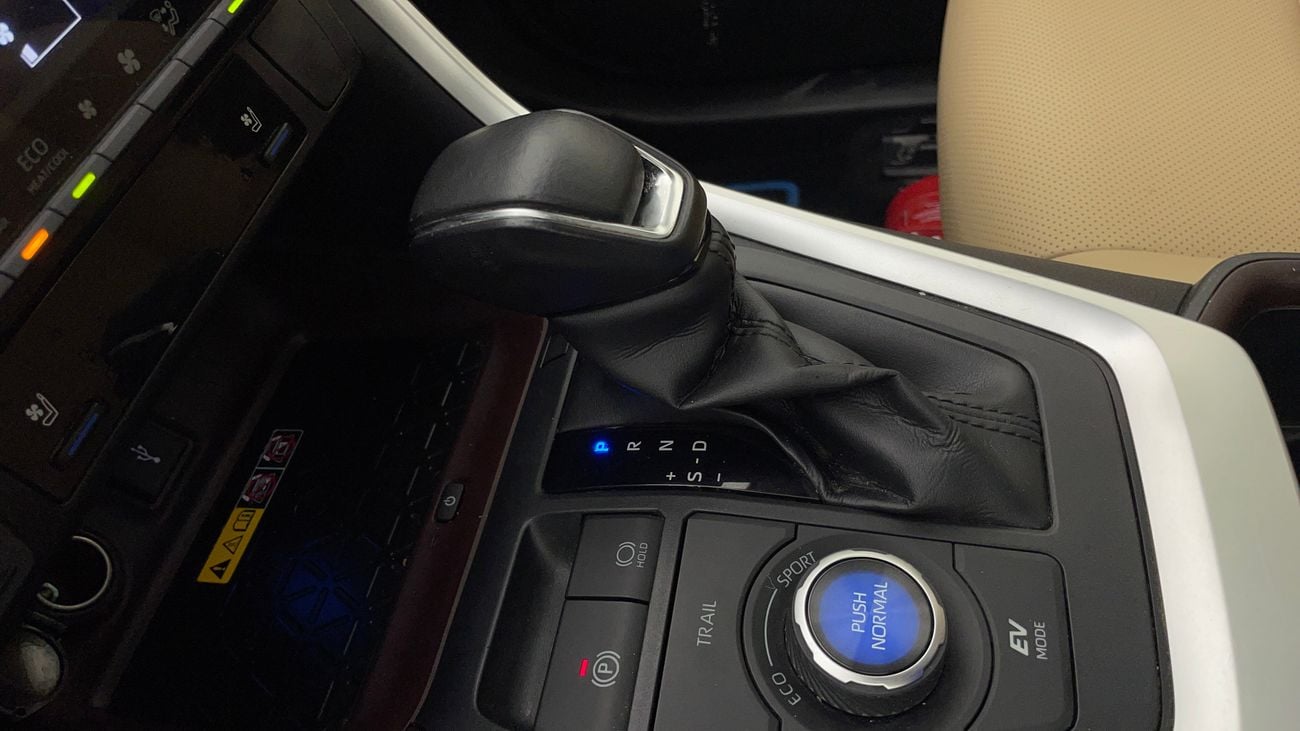 Toyota RAV4 VXR 2.5 | Zero Down Payment | Home Test Drive