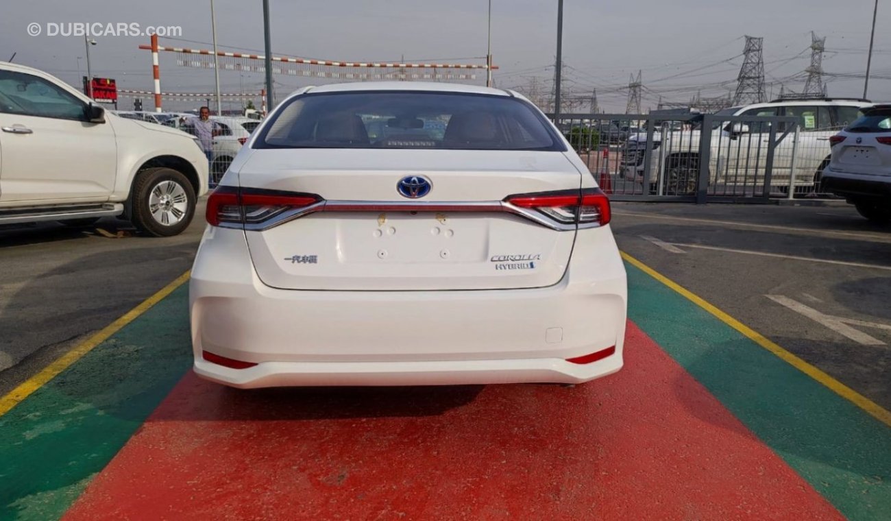 Toyota Corolla 2023 Hyprid 1.8L petrol 4X2 FWD White color