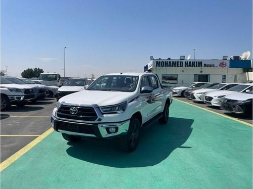 Toyota Hilux 2024 TOYOTA HILUX 2.7L petrol  automatic  4x4 full option   with bush start