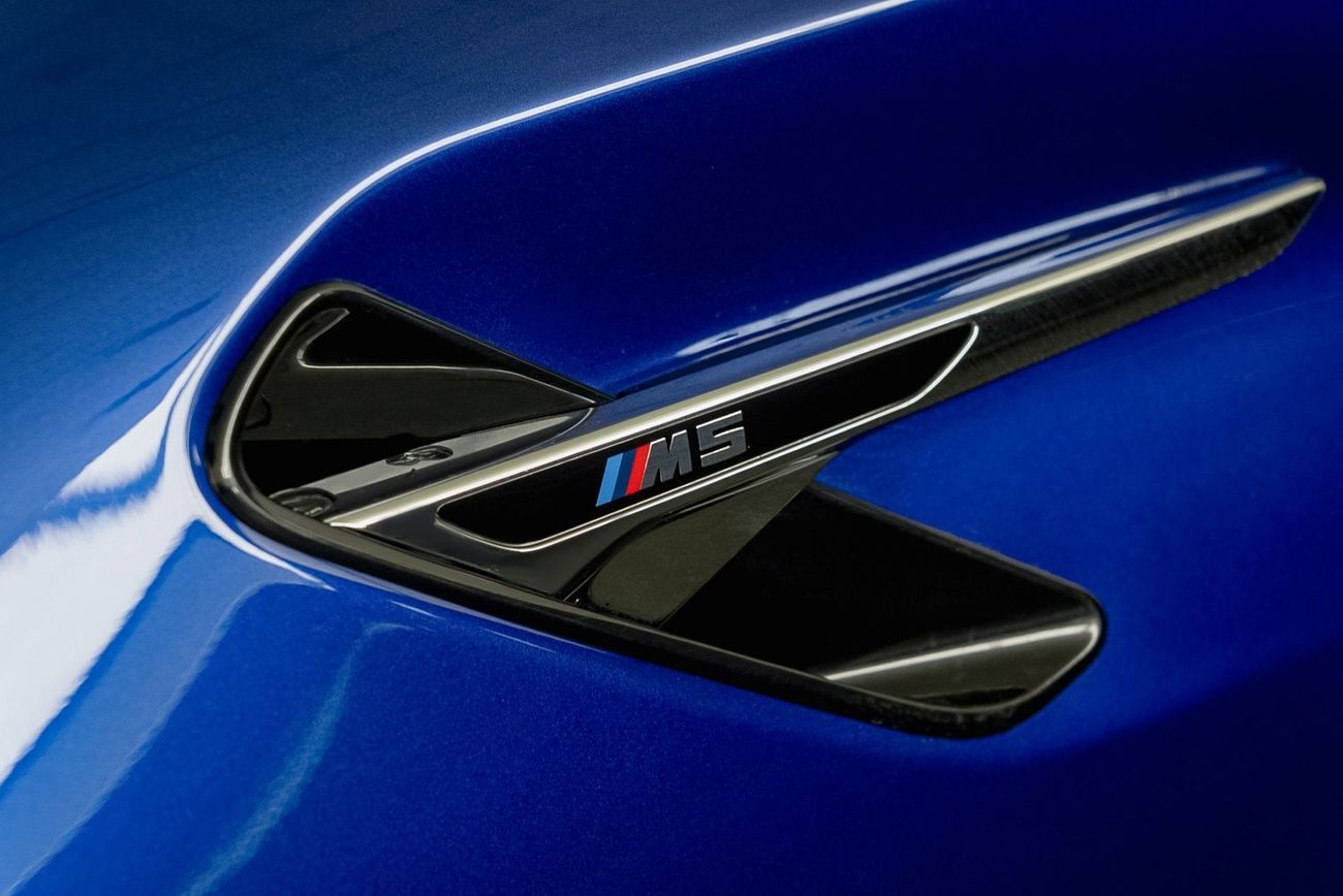 بي أم دبليو M5 Std 4.4L