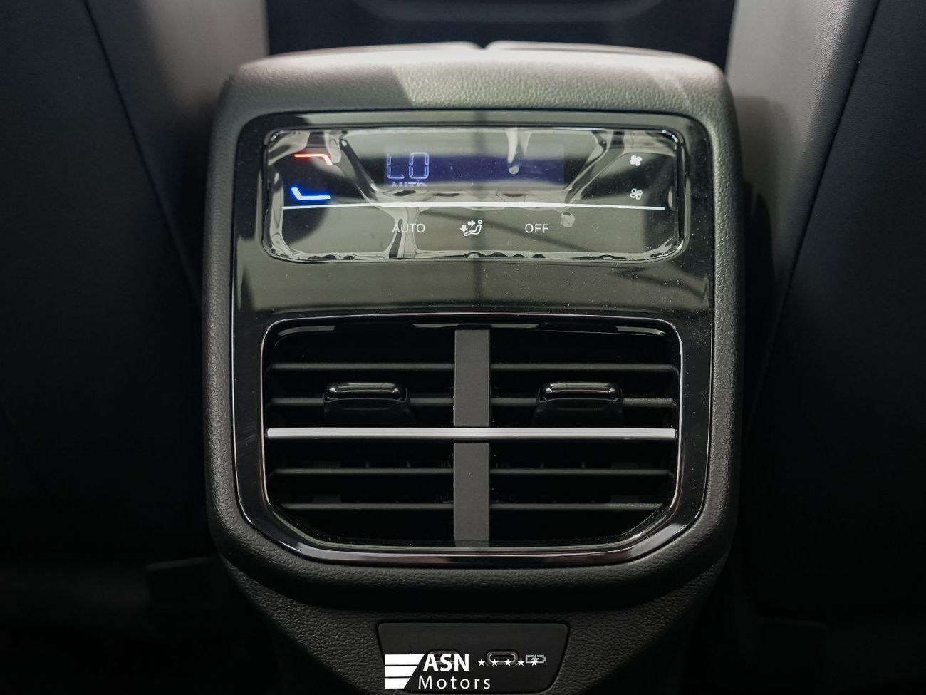 Volkswagen Passat Pro 2025 1.5 Turbo (Export Price)