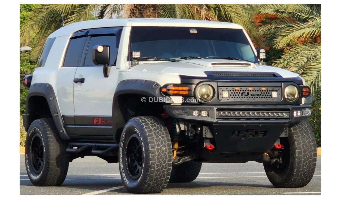 تويوتا إف جي كروزر GXR