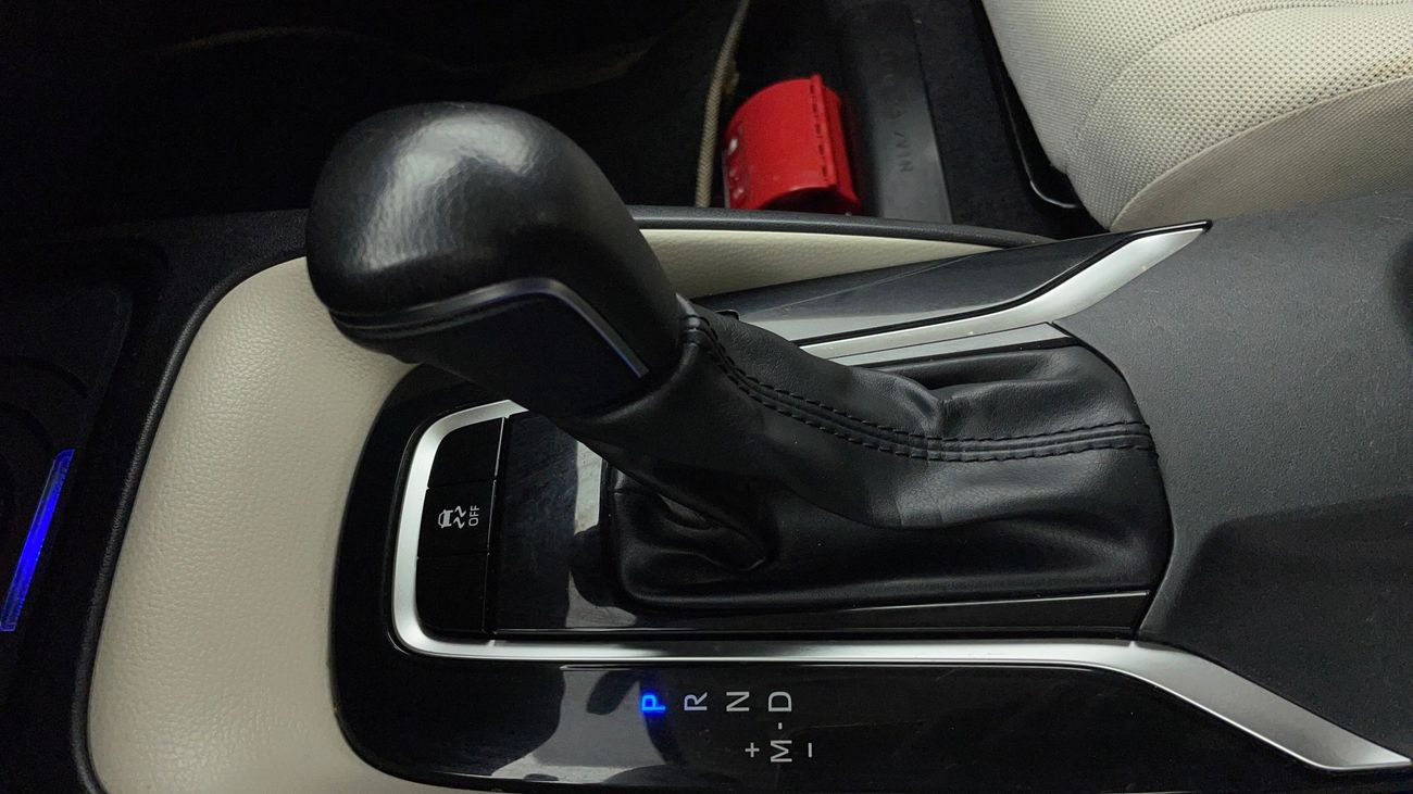 تويوتا كورولا GLI 1.6 | بدون دفعة مقدمة | اختبار القيادة في المنزل