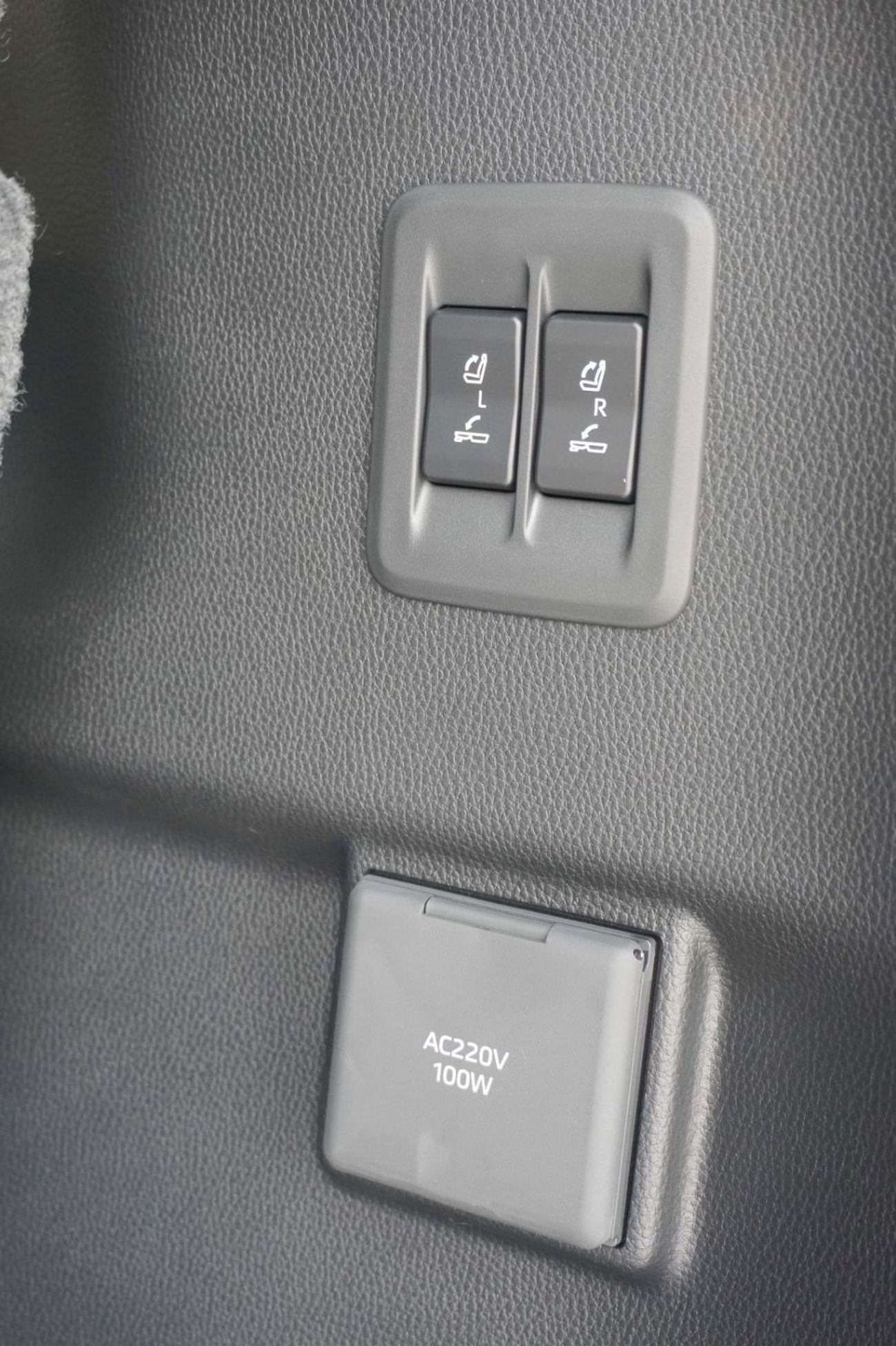 Toyota Prado PRADO FULL OPTION PETROL VXR 2.4T