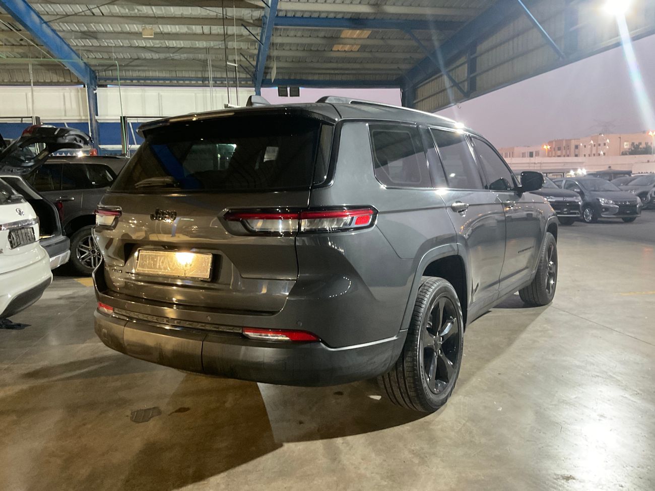 جيب شيروكي Altitude | شامل الضمان | 0 ﺪﻔﻋﺓ ﺃﻮﻟﻯ