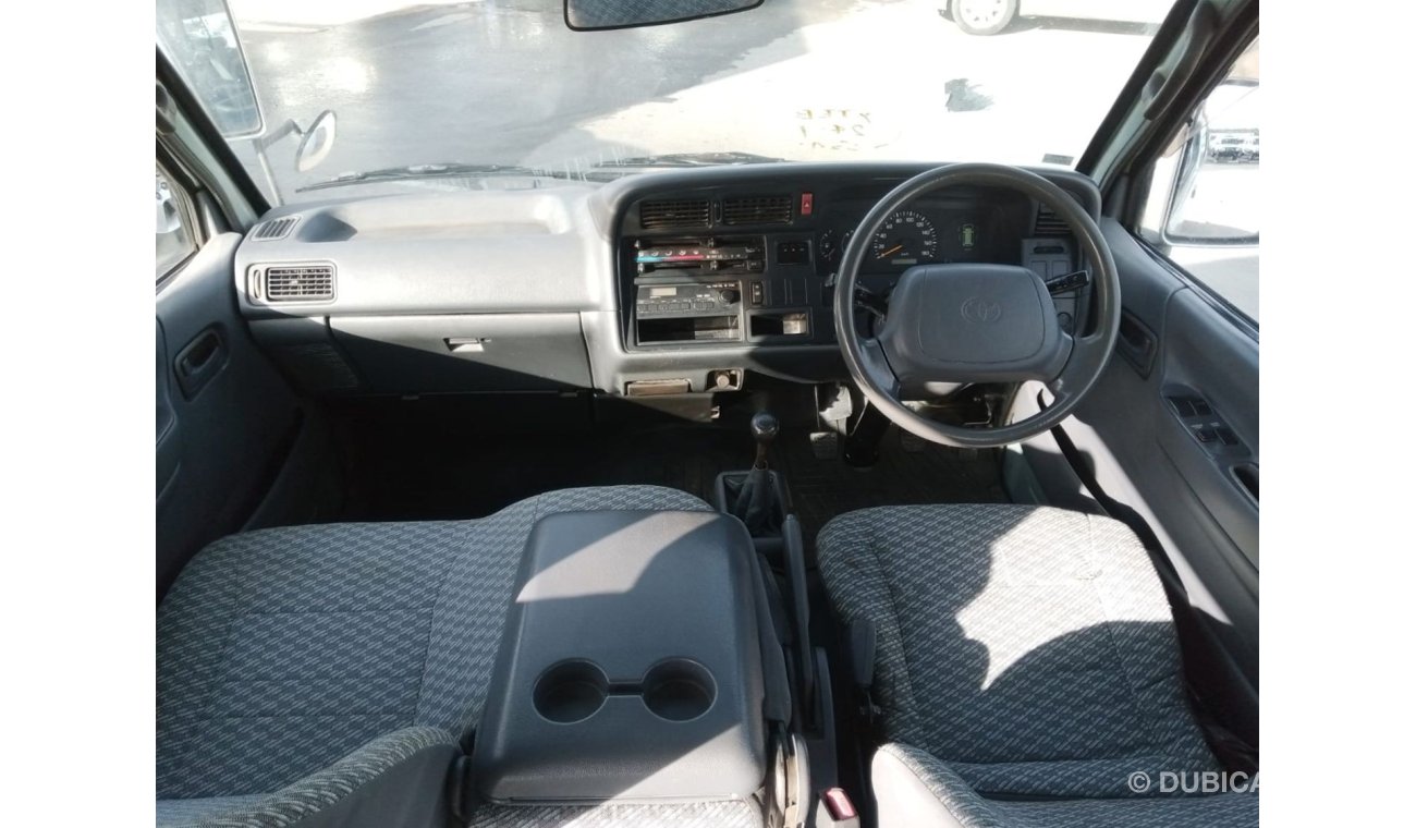 Toyota Hiace TOYOTA HIACE RIGHT HAND DRIVE (PM929)