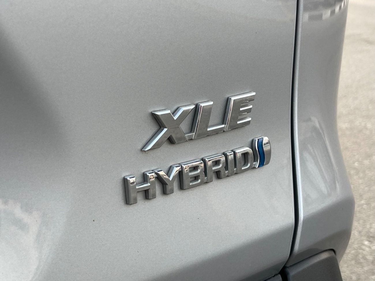 Toyota RAV4 2020 TOYOTA RAV4 XLE HYBRID 4x4 IMPORTED FROM USA