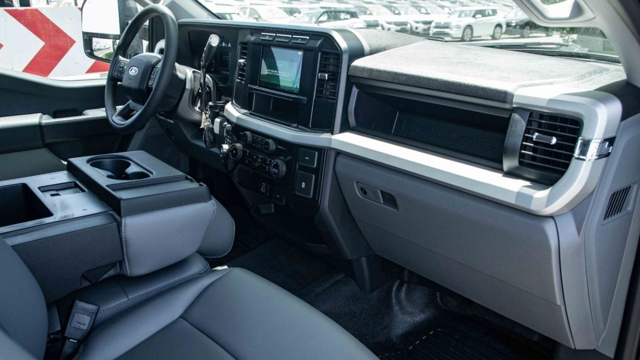 فورد F 550 XL SUPERDUTY 6.7L Power Stroke Turbo Diesel V8 | REGULAR CHASSY | 2024