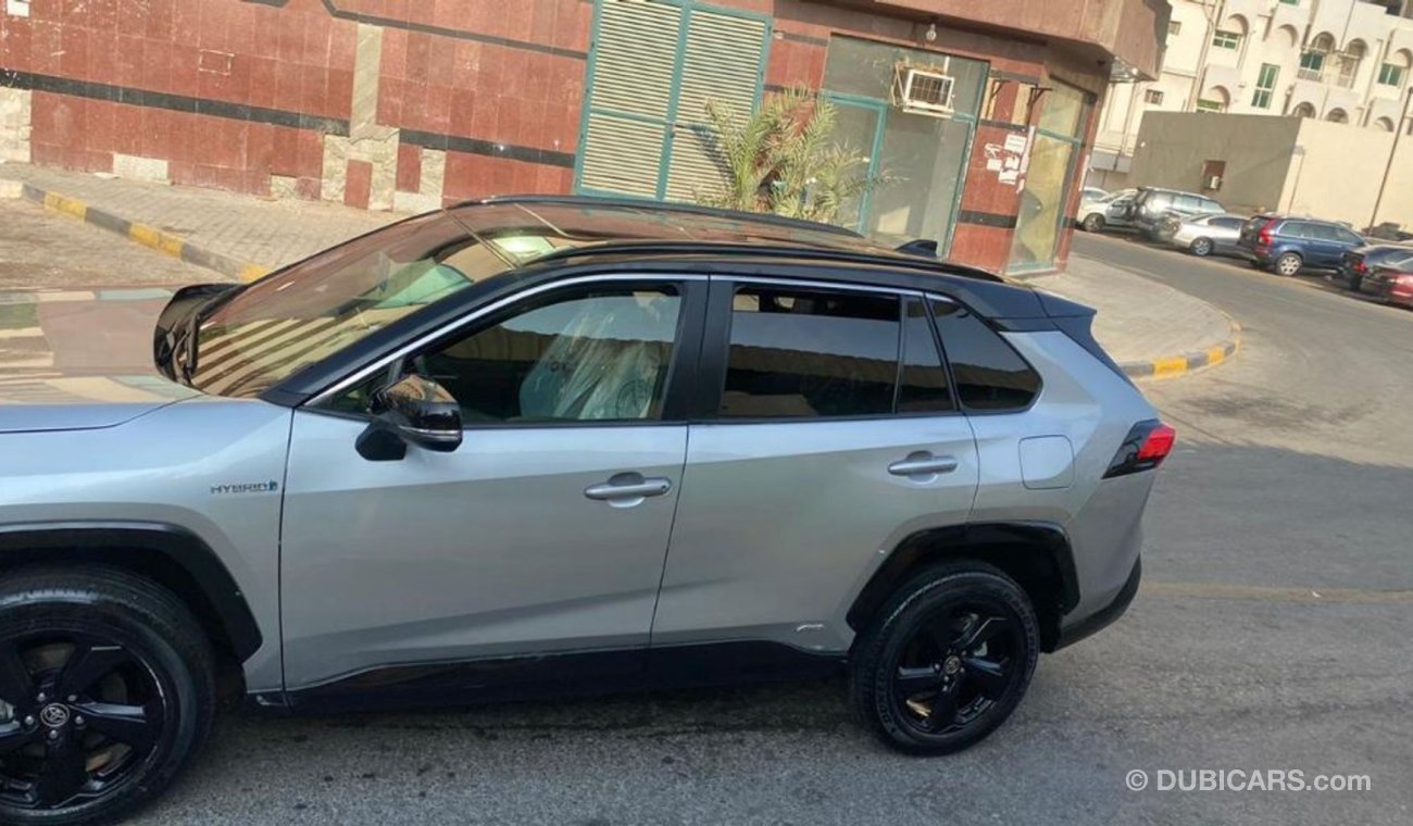 Toyota RAV4 2020 XSE Hybrid