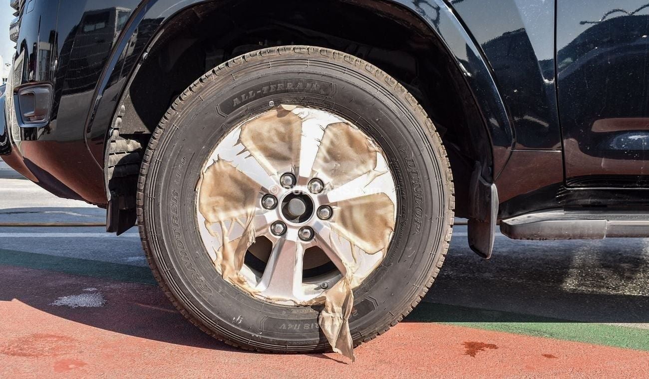 Toyota Land Cruiser Twin Turbo GX.R Fabric Seats Sunroof DVD 7 Seater Alloy Wheels