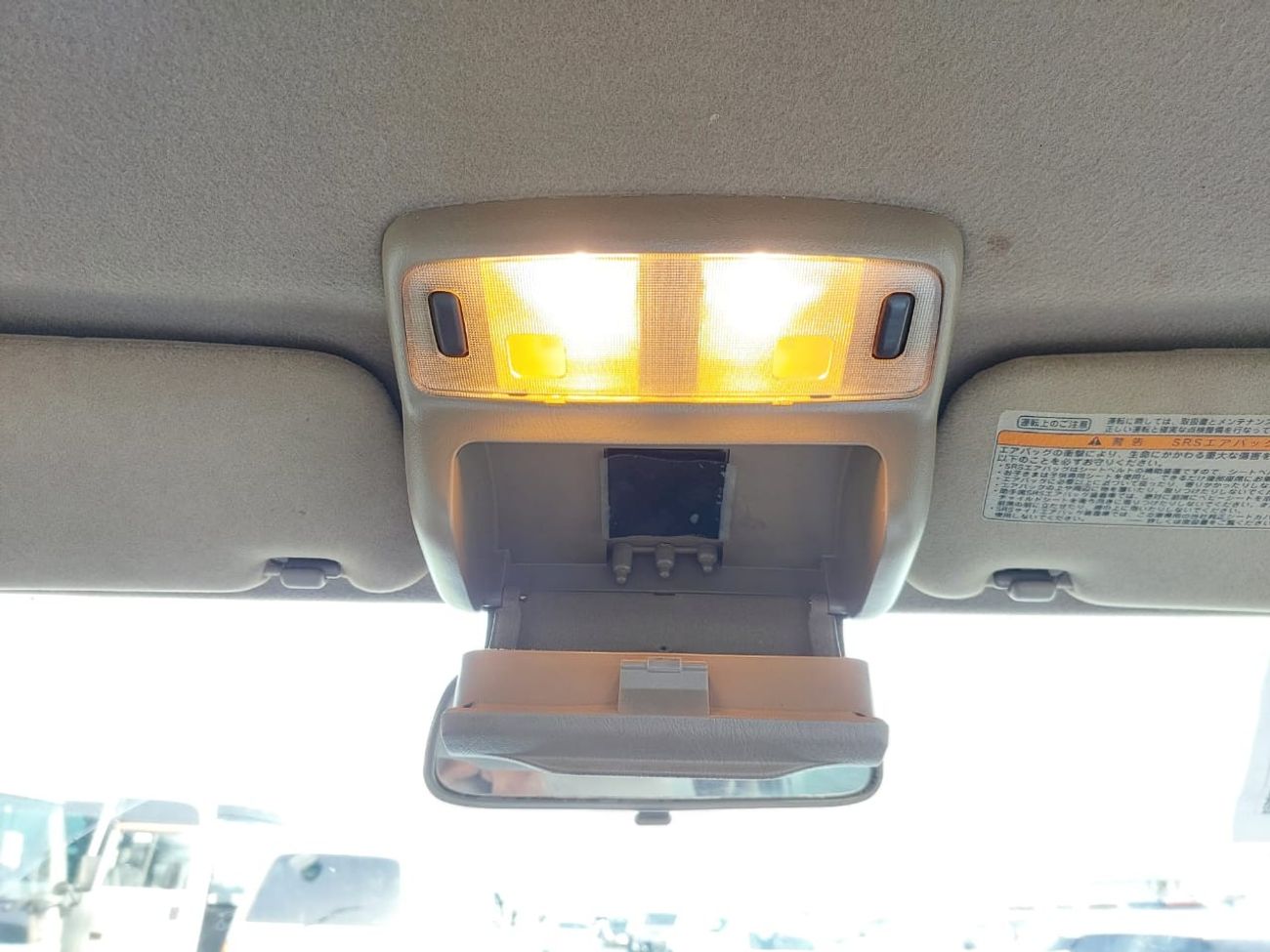 Toyota Hilux Surf TOYOTA HILUX SURF SUV RHD 2000 MODEL 2.7 L PETROL AUTOMATIC(PM37972)