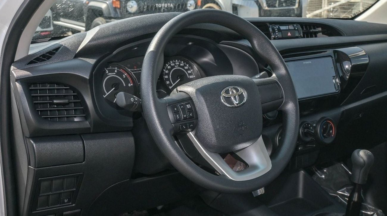 تويوتا هيلوكس DLX ECTJRY003 - 2026 Toyota Hilux Single Cab - 2.4L Diesel Manual 4wd - White with Red Interior