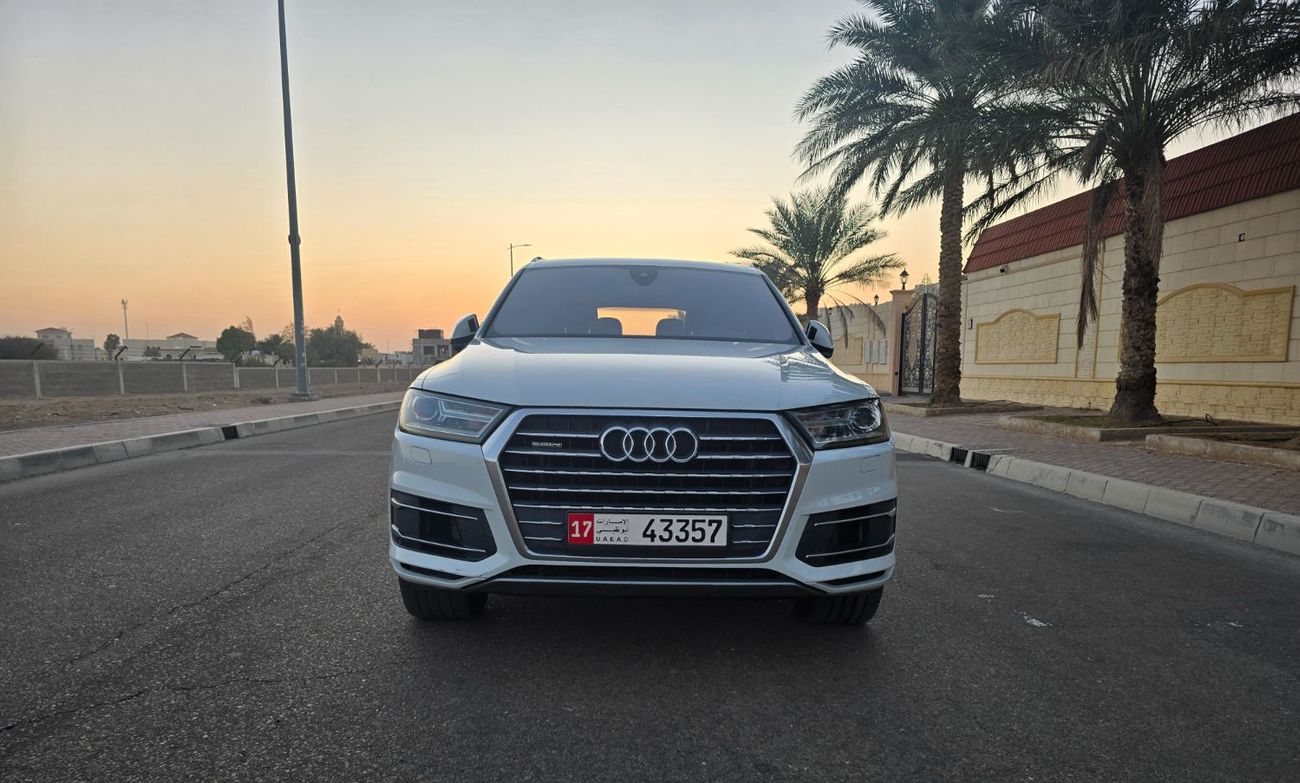 أودي Q7 45 TFSI quattro 3.0L