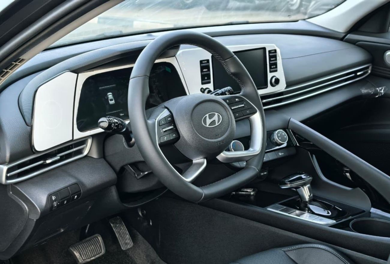 هيونداي إلانترا Hyundai Elantra / 2025 / grey / 0km