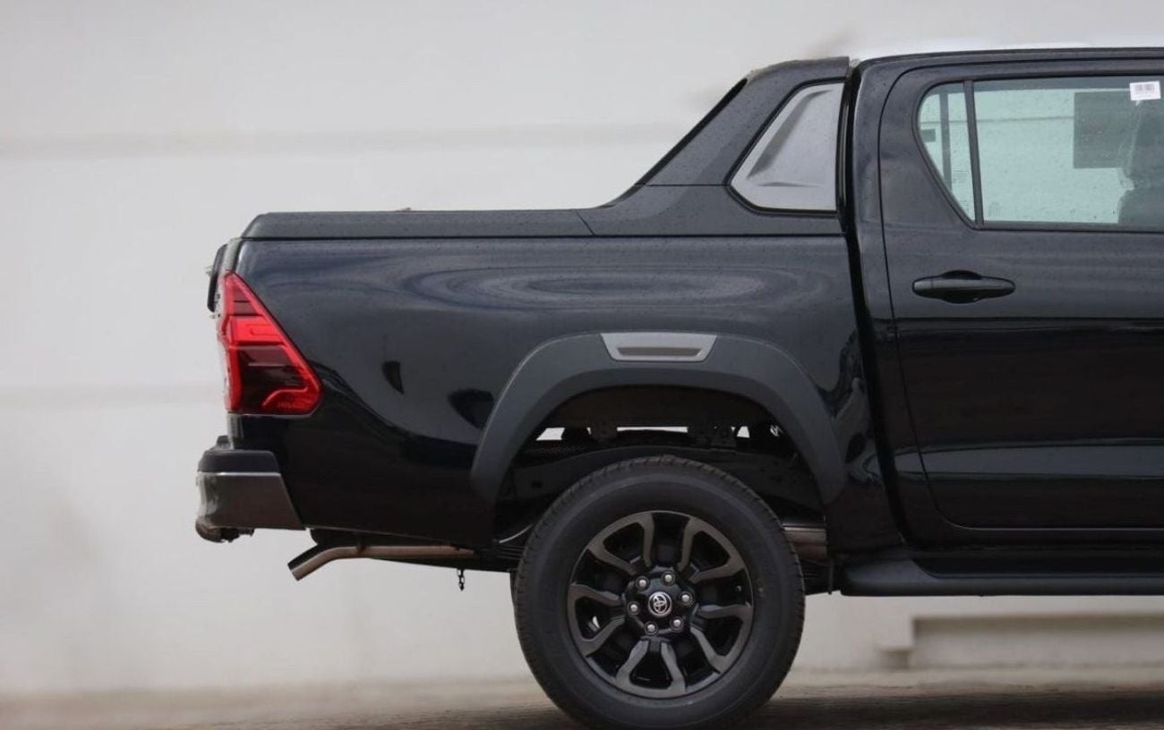 Toyota Hilux Toyota Hilux Adventure 4.0L petrol 2025 in UAE- Black