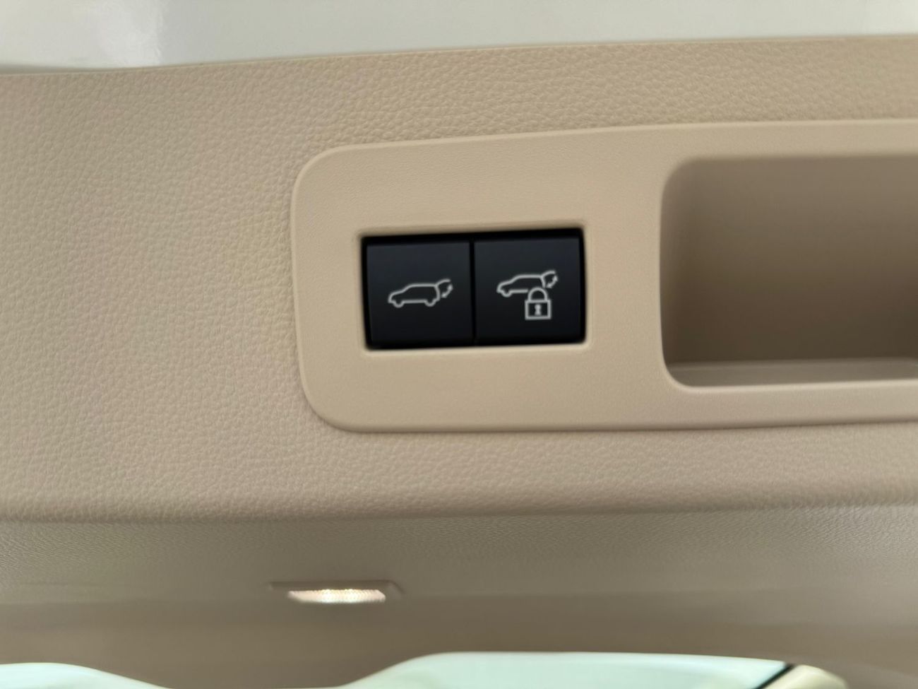 Toyota Land Cruiser GXR 3.5L