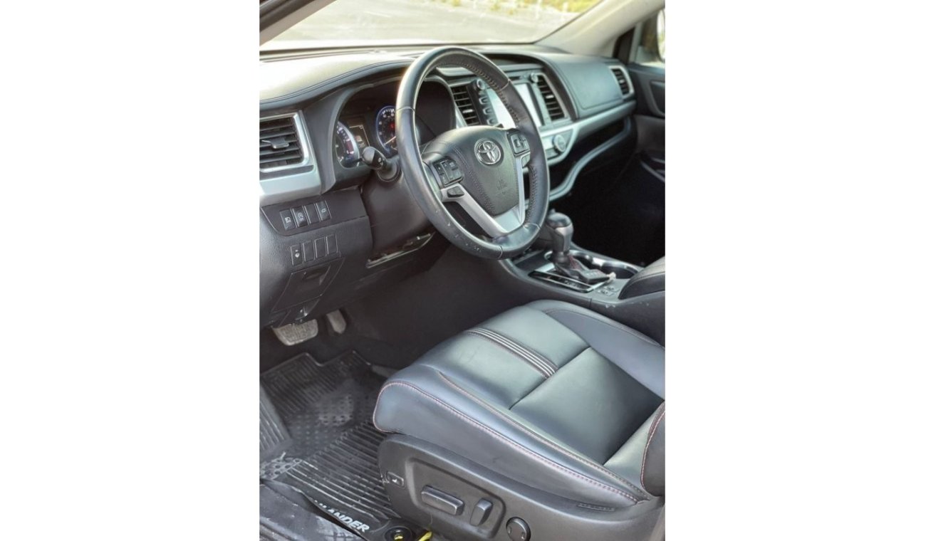 Toyota Highlander *Offer* 2019 Toyota Highlander SE 4x4 {Special Edition} Full Option+ Premium  / EXPORT ONLY