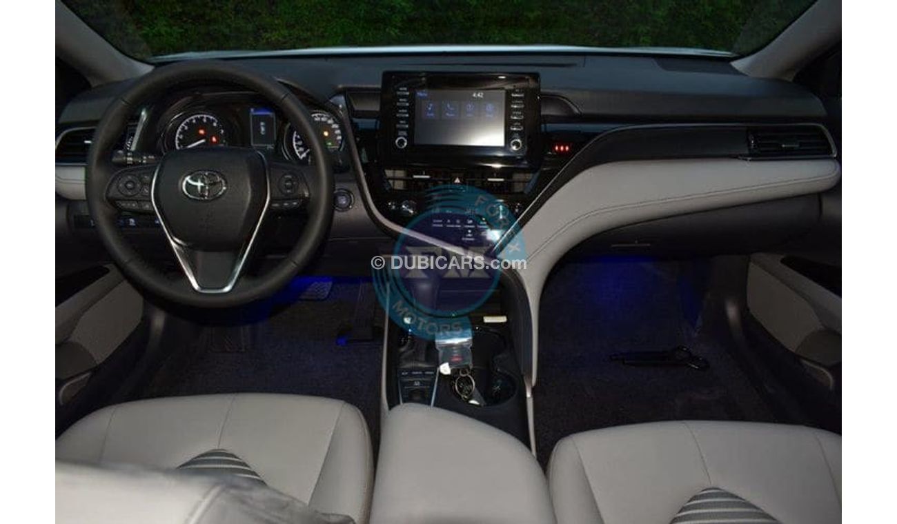 Toyota Camry SE 2.5L AT