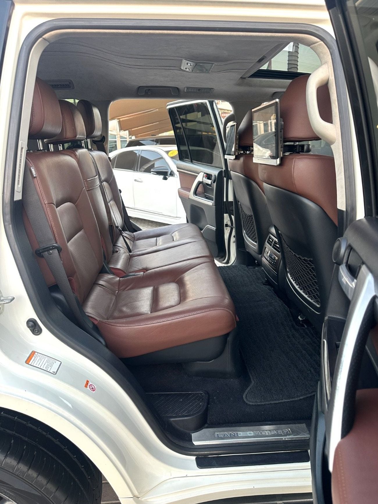 Toyota Land Cruiser VXR